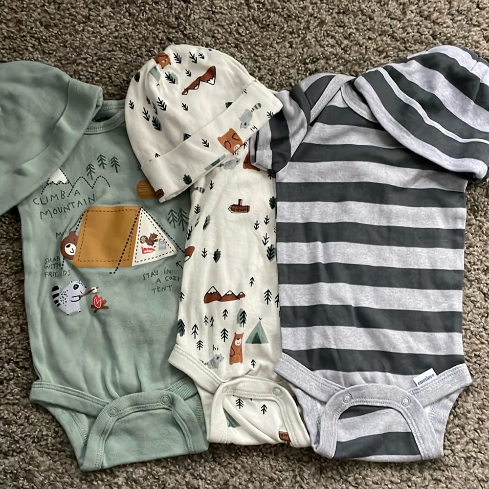 0-3 onesies with matching hats